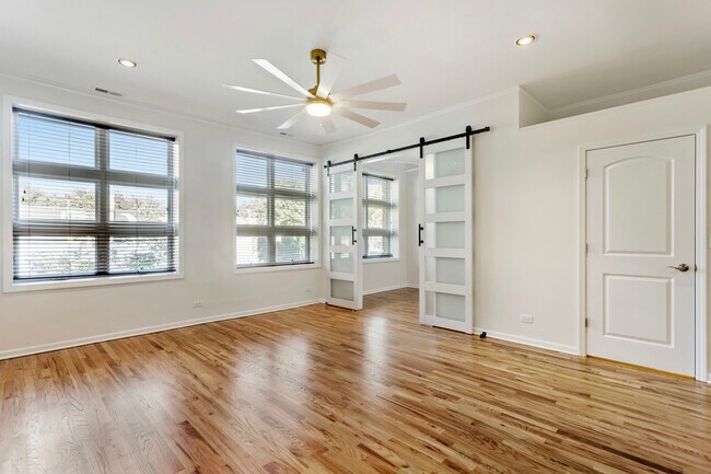 Foto del edificio - 5519 N Broadway