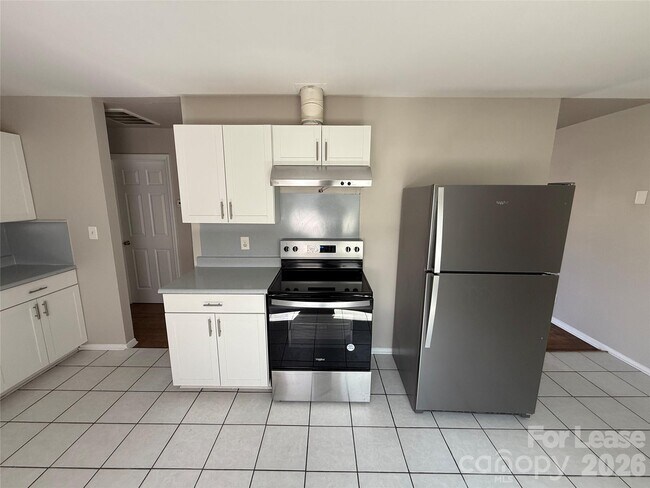 Foto del edificio - 2544 Abelwood Rd