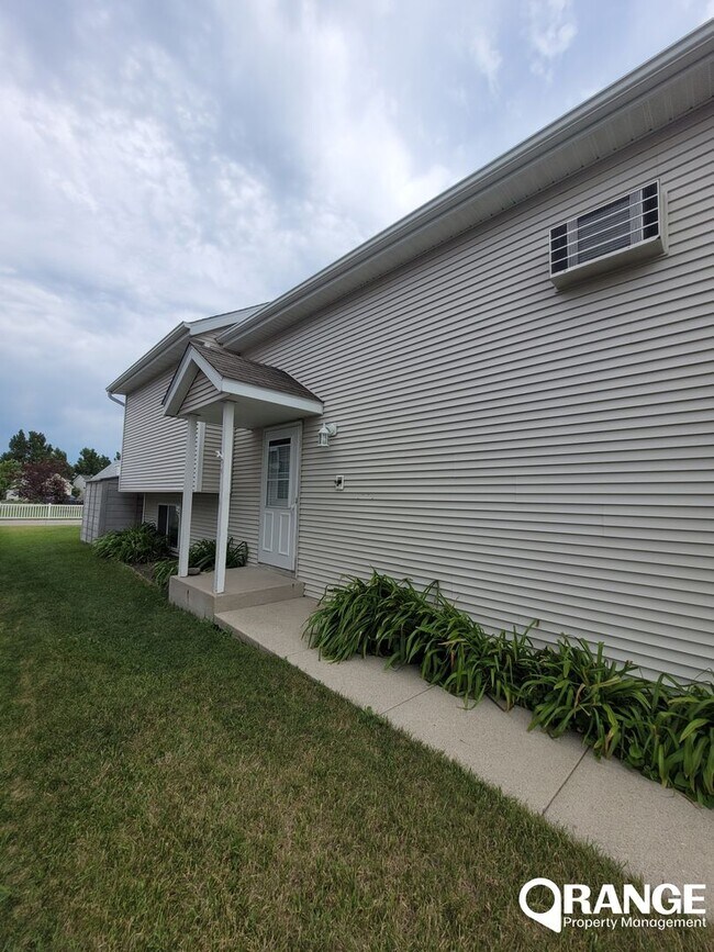 Foto del edificio - Quiet Neighborhood | Single Family Home | ...