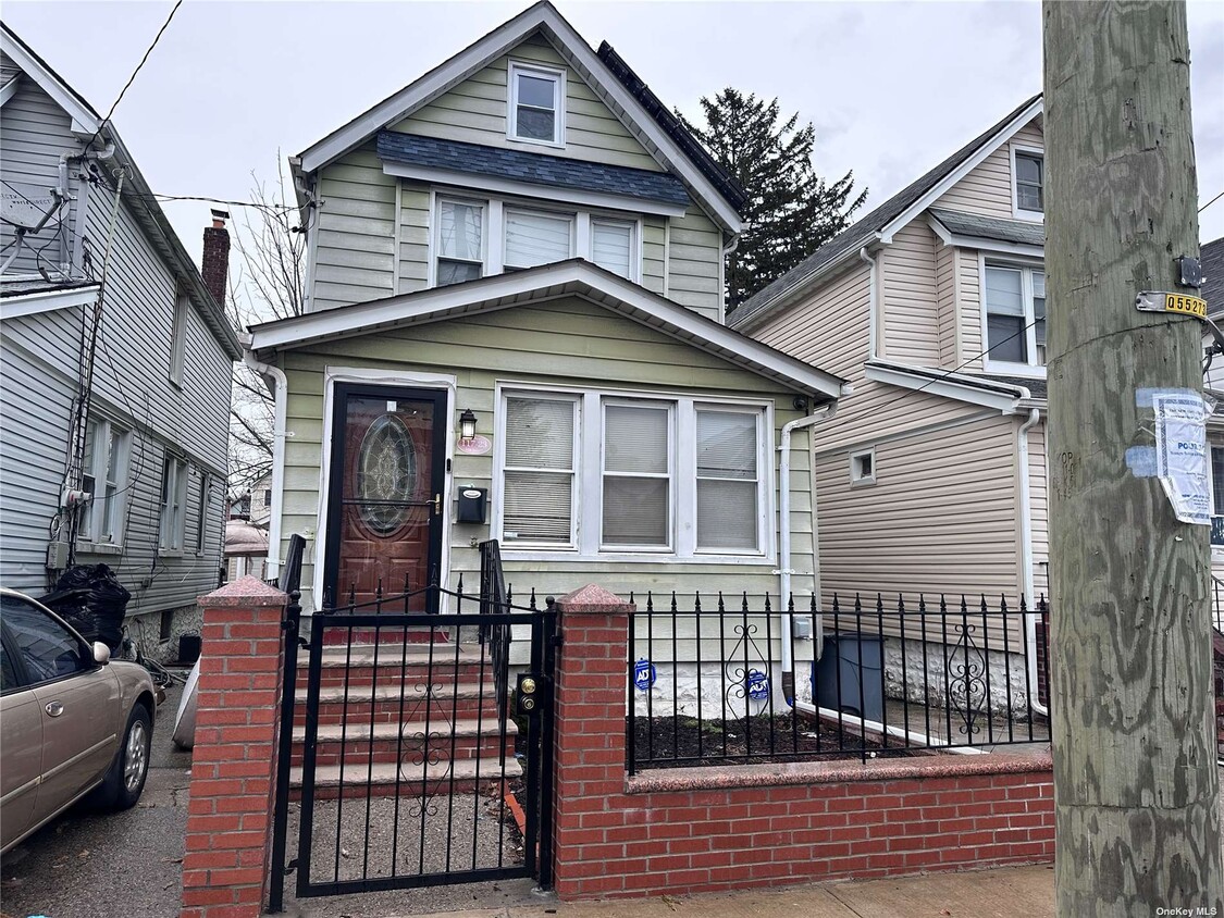 Primary Photo - 117-23 168th St