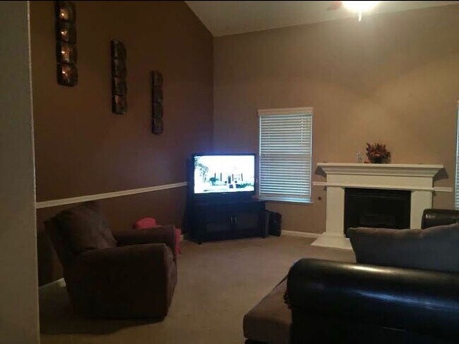 Foto del edificio - 3 br, 2 bath House - 3198 N Arroyo Ave