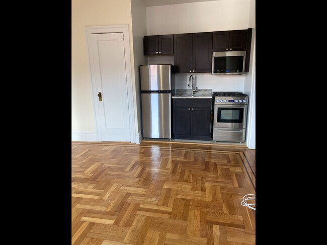 Foto del edificio - 32 33rd St
