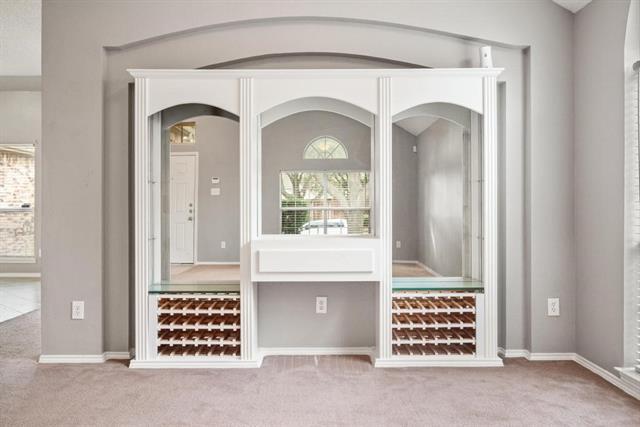 Foto del edificio - 7700 Glenoaks Dr