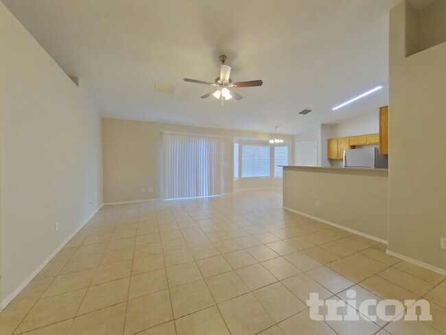 Building Photo - 4873 E Rousay Dr