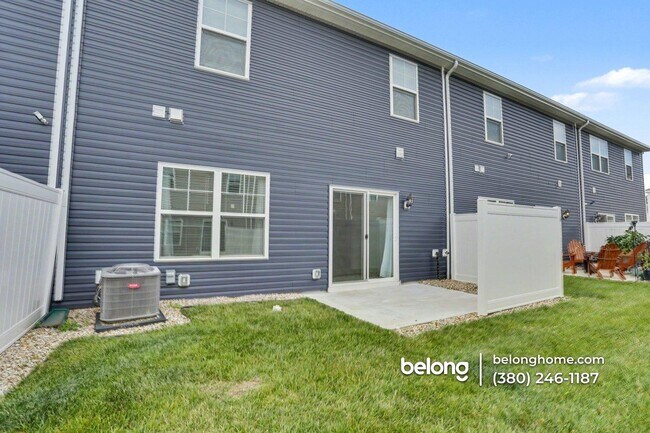 Building Photo - 1470 Koppel Wy
