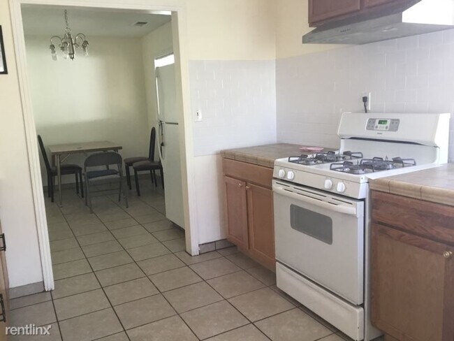 Building Photo - 3 br, 2 bath House - 760 Hood Ave.