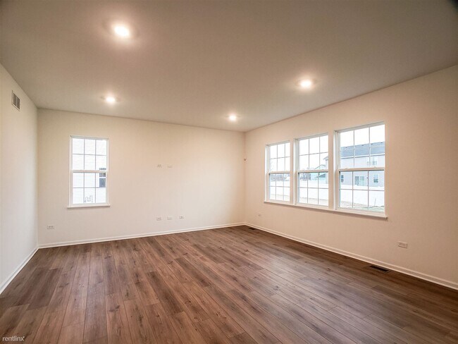 Building Photo - 4 br, 2.5 bath House - 11437 Thomas Street