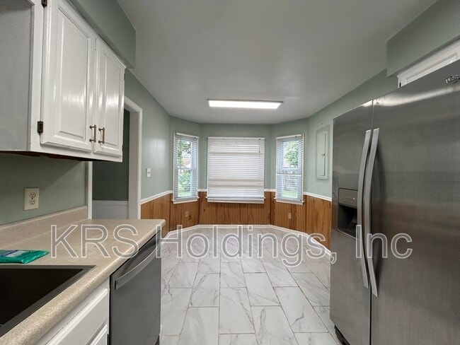 Building Photo - 4105 Stillwood Ct