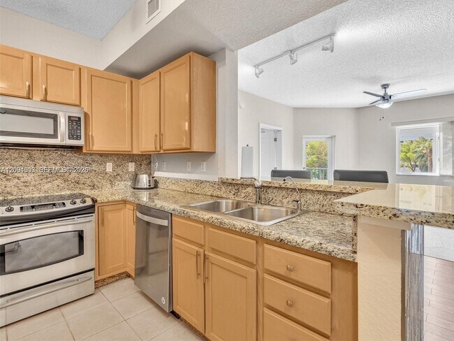 Foto del edificio - 6001 SW 70th St
