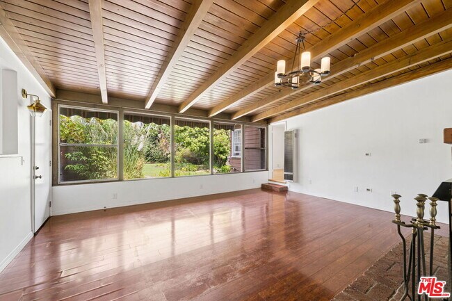 Building Photo - 1377 Appleton Way