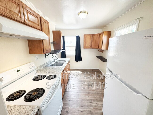 Foto del edificio - 607 Brookshire Ave