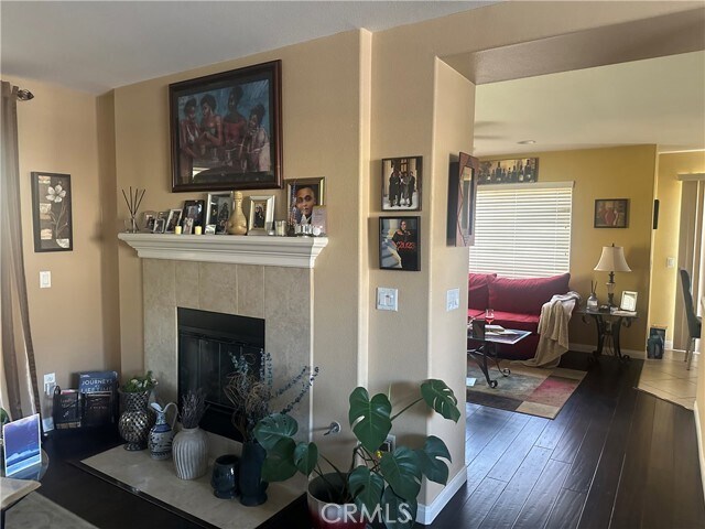 Foto del edificio - 1332 Rover Ln