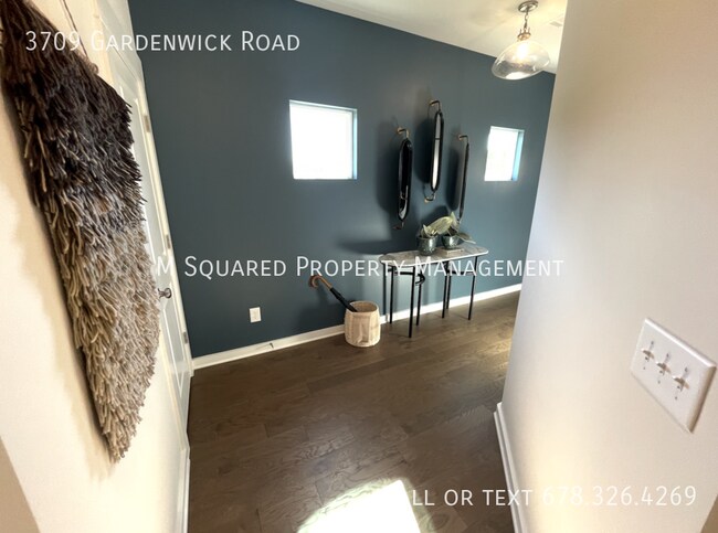 Foto del edificio - 3709 Gardenwick Rd