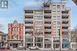 Building Photo - 181-181 James St N