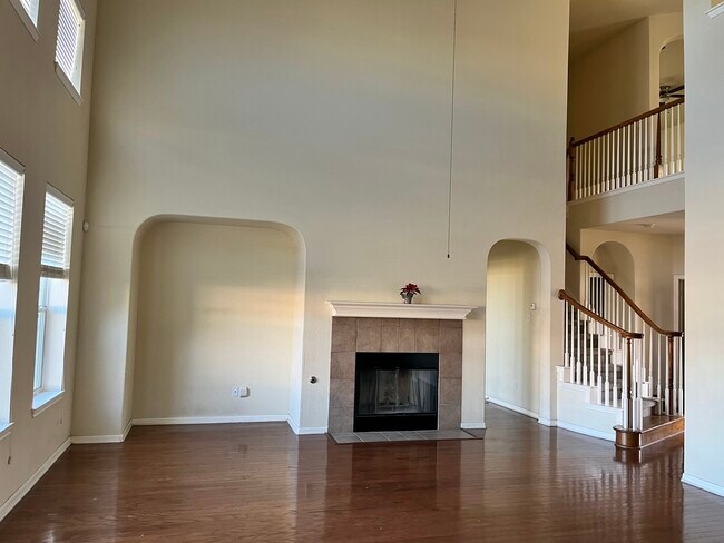 Foto del edificio - 3007 Covington Pl