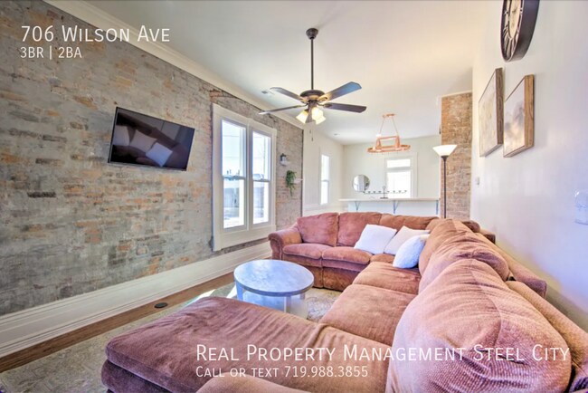 Foto del edificio - 706 Wilson Ave