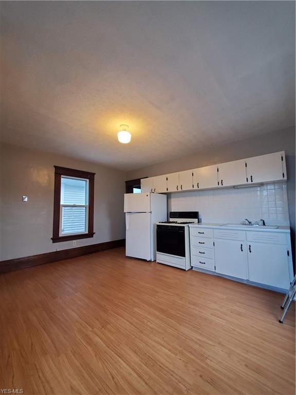 165 Porter St NE, Warren, OH 44483 Apartment for Rent in Warren, OH