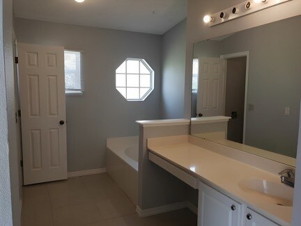 Building Photo - 15937 Wilkinson Dr