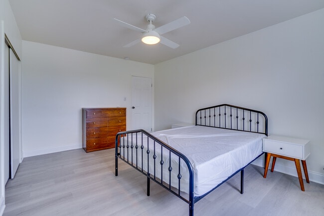Foto del edificio - 3601 5th St S