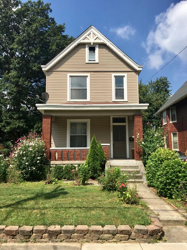 Landscaping has changed--preview tenants removed a lot of plants! - 4307 Franklin Ave