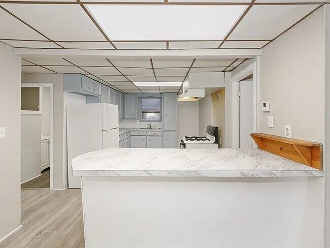 Building Photo - 27 St Paul St