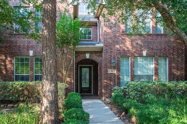 Foto del edificio - 6 Innerwoods Pl