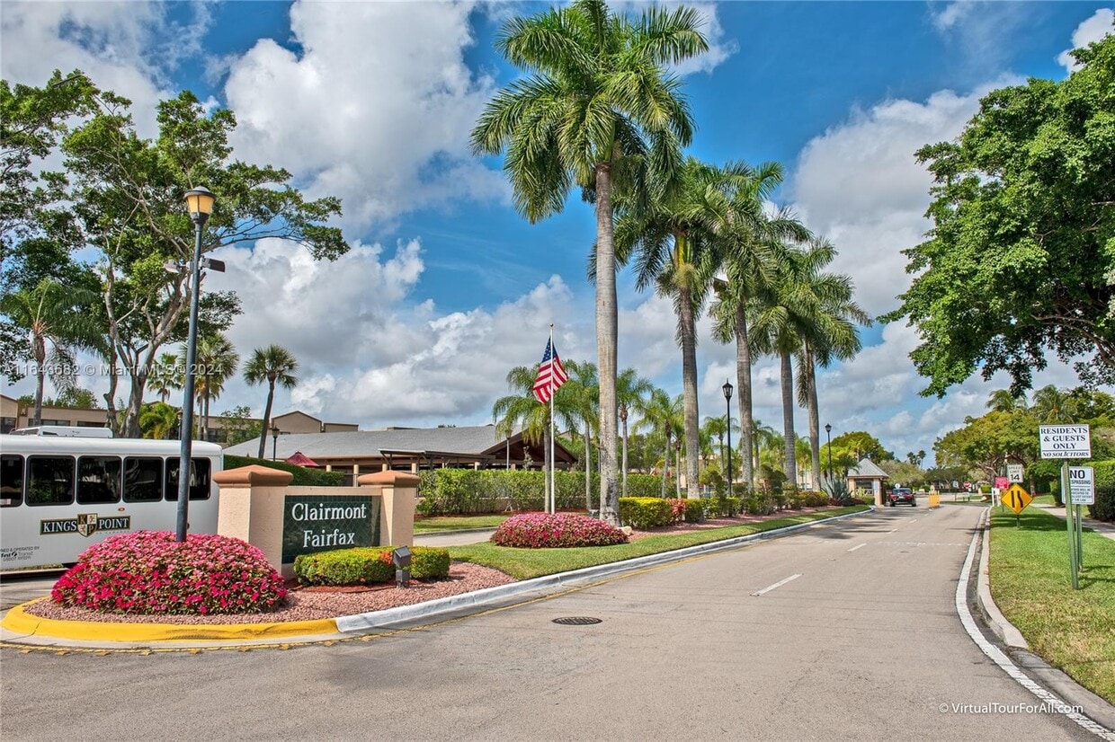 Primary Photo - 10959 W Clairmont Cir