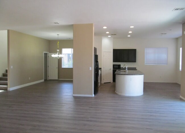 Foto del edificio - 6646 Young Sky Ave
