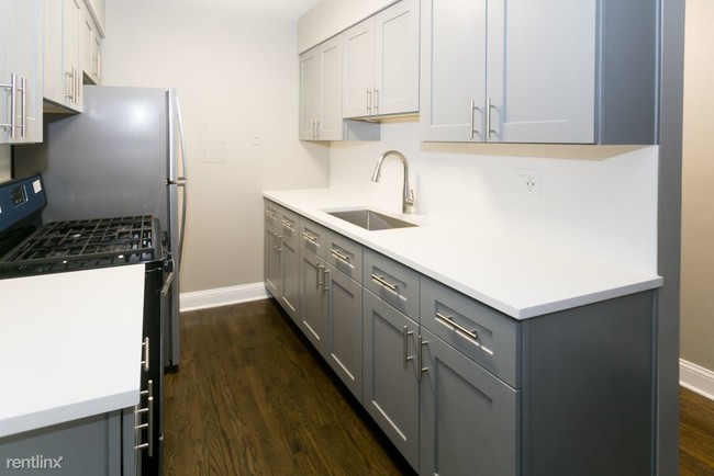 Building Photo - 452 W Aldine Ave