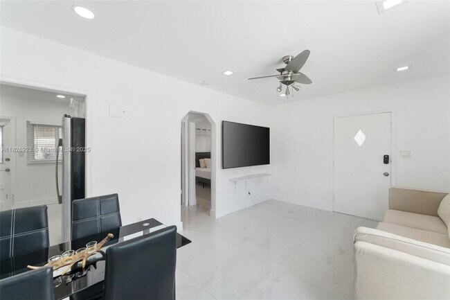 Foto del edificio - 1722 Dewey St