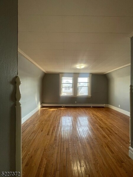 Building Photo - 375 Walnut St