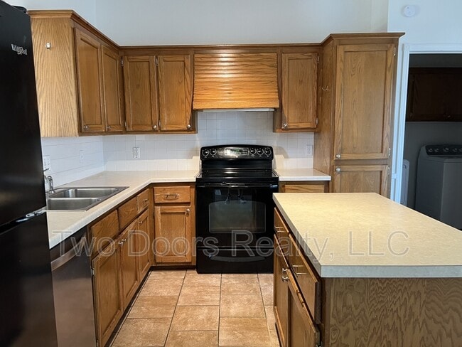 Building Photo - 9712 Grissom Dr