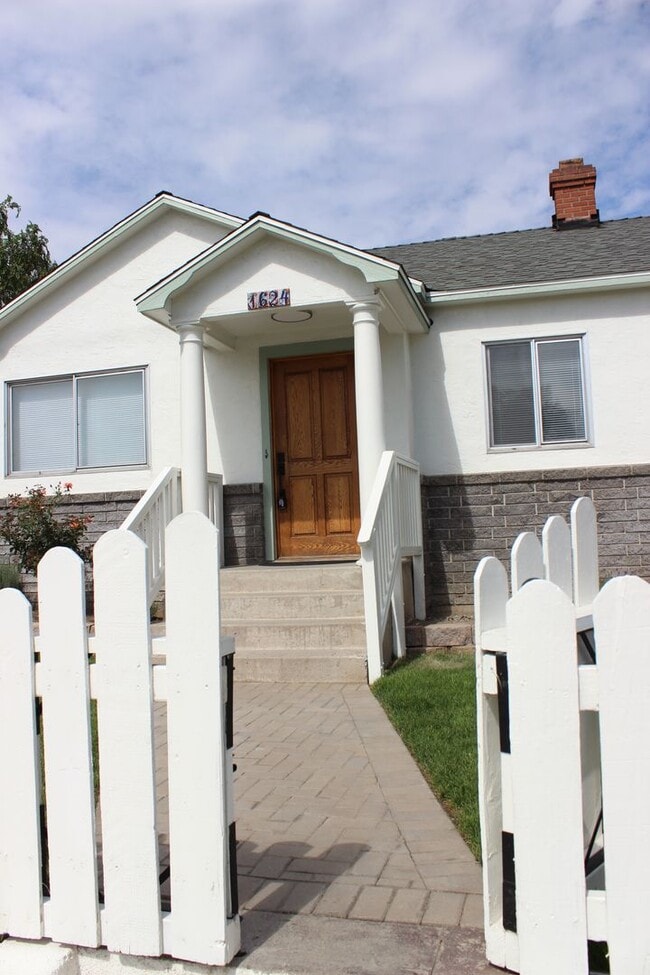 Building Photo - 1624 G St
