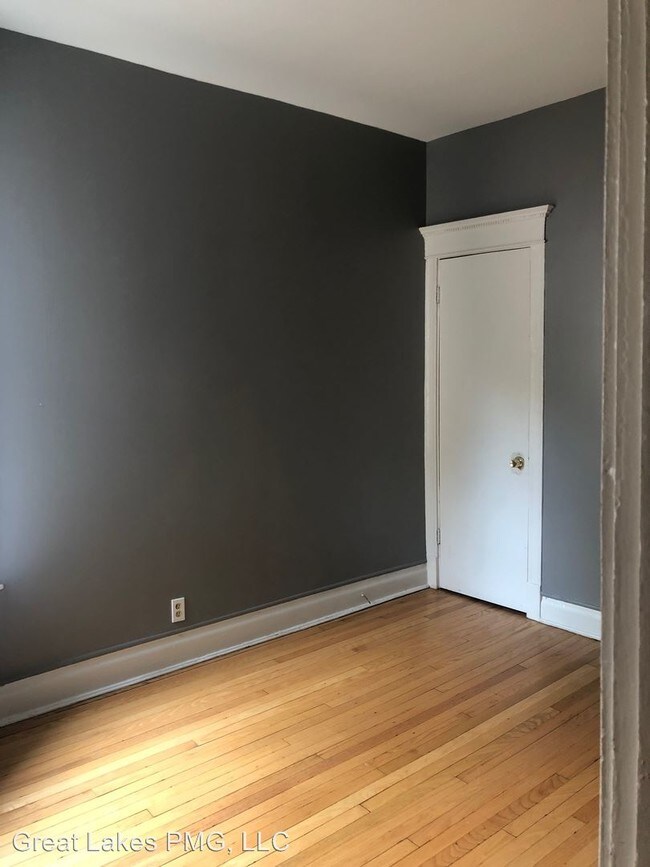 Foto del edificio - 4 br, 1 bath House - 6108 S Green St FL 2