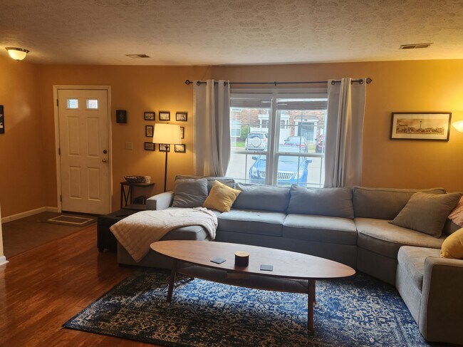 Foto del edificio - 1226 Westlynne Way