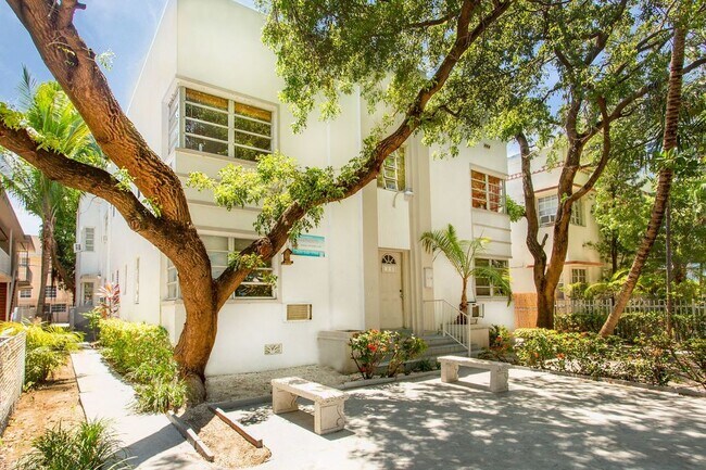 Building Photo - 833 Meridian Ave