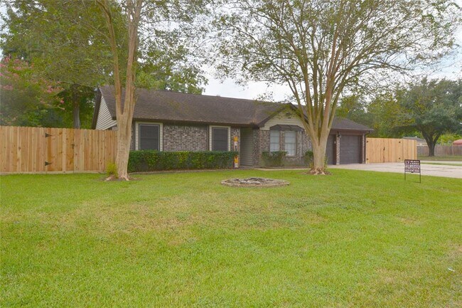 Building Photo - 12323 Dermott Dr
