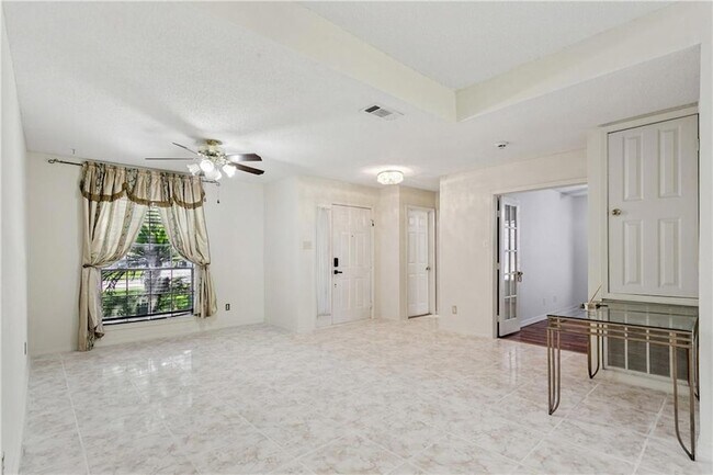 Foto del edificio - 1705 Kings Row