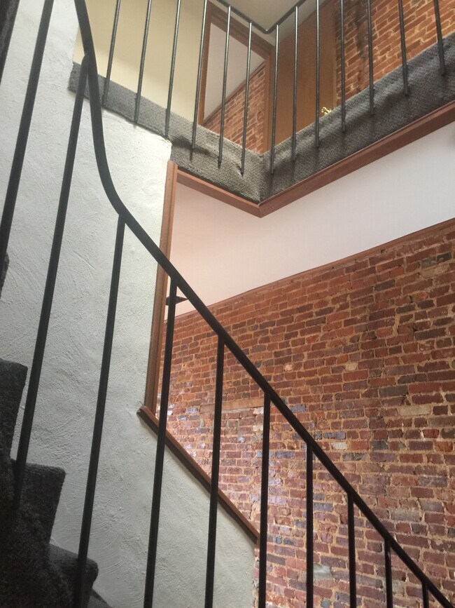 First level landing - 28 E Preston St