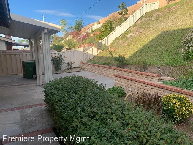 Foto del edificio - 3540 Sky Haven Ln