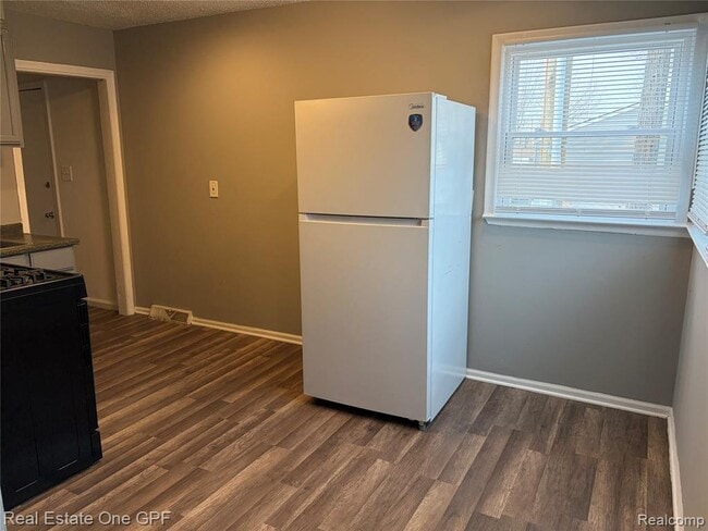 Building Photo - 11304 Jackson Ave