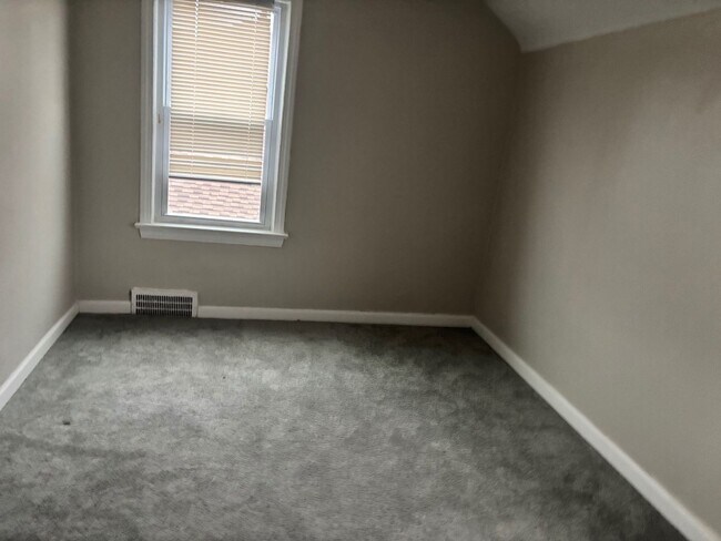 Foto del edificio - Charming 2-Bedroom Property in Prime Location