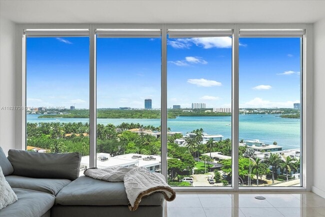 Building Photo - 10275 Collins Ave