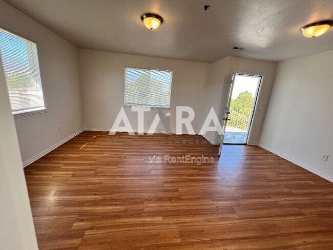 Building Photo - 4990 W 4850 S