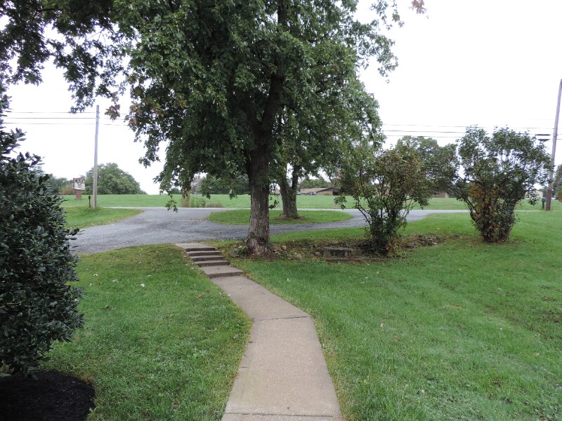 Building Photo - 711 Ridge Rd