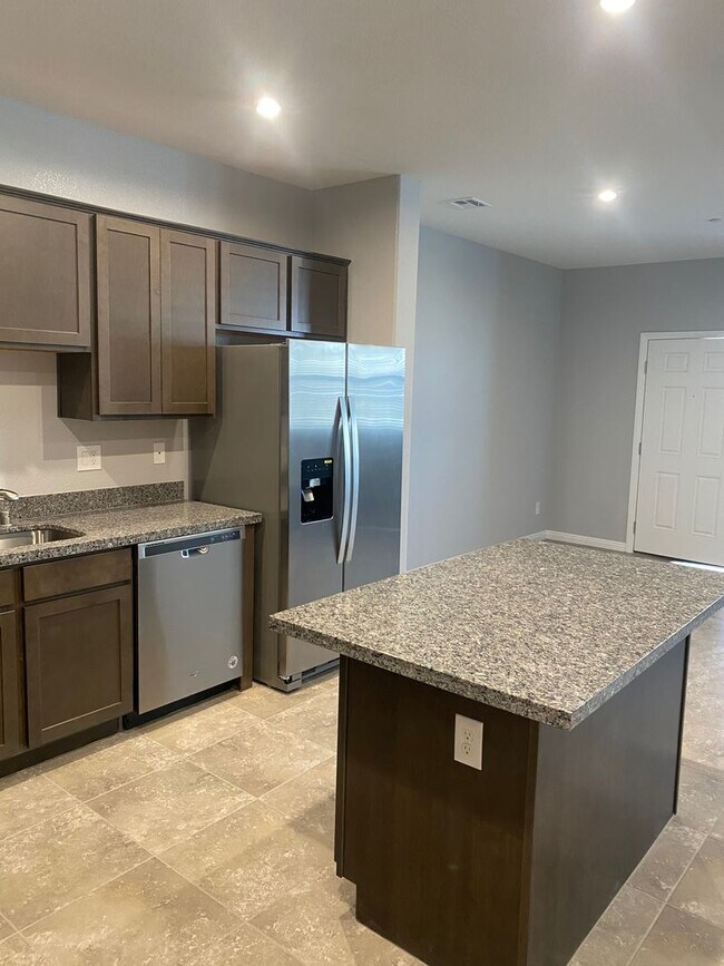 Building Photo - BRAND NEW HOME! 3 BEDROOMS PLUS LOFT!