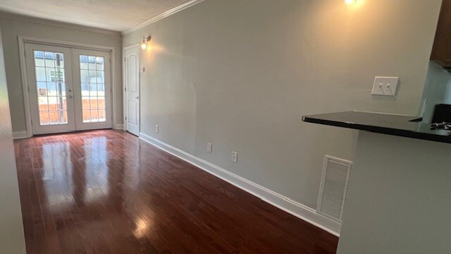 main room view 4 - 897 N Highland Ave NE