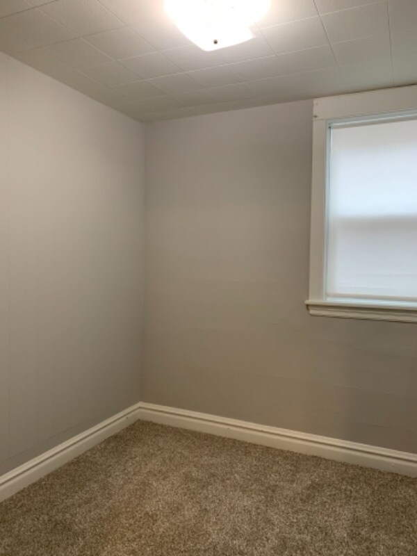 Foto del edificio - 4746 N Linder Ave