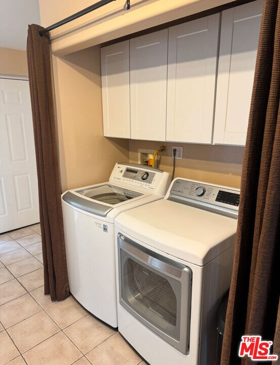 Foto del edificio - 12340 Moorpark St