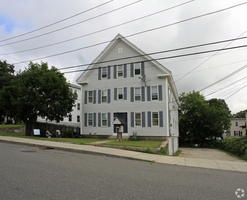 40 Jefferson St, Milford, MA 01757 Apartments in Milford, MA